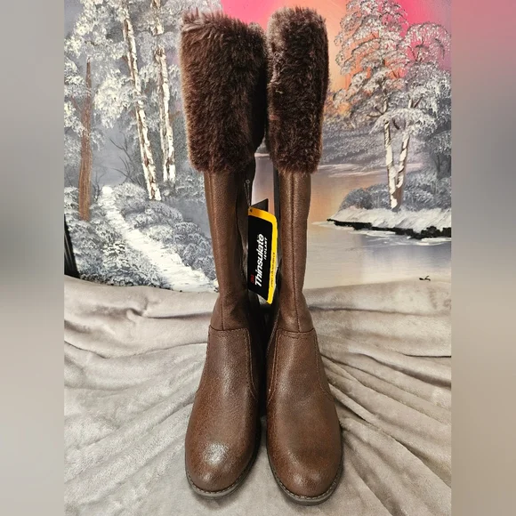 3M Thinsulate Faux Leather Boots - Picture 8 of 8